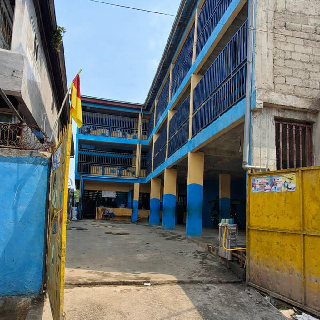 Resize building phot